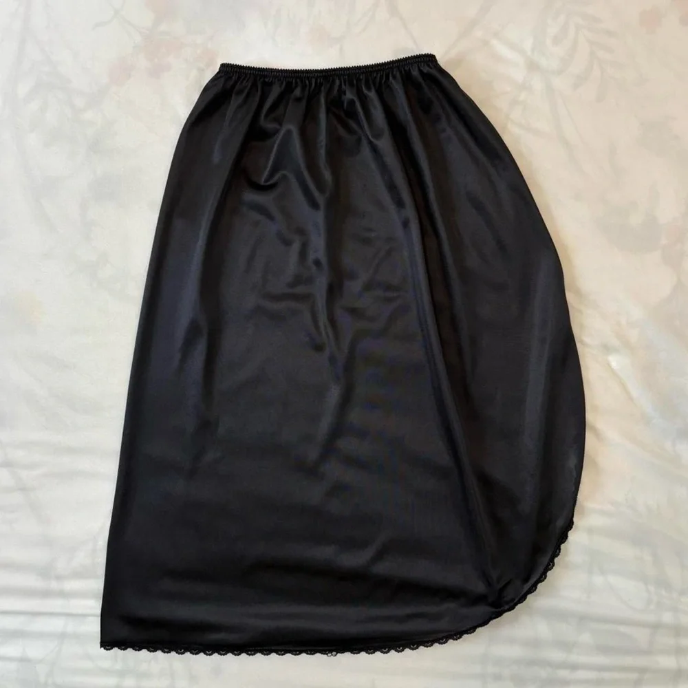 Black Slip Skirt‎ With Scalloped Hem and High Slit Half Slip